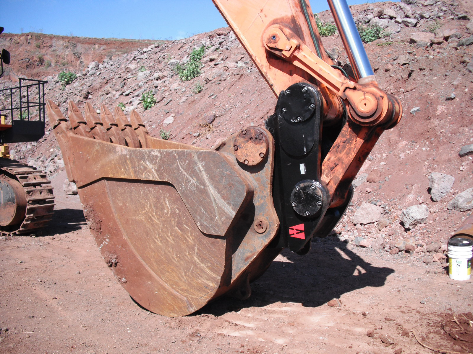 Norco’s Wedgelock Quick Coupler Adds “Instant Safety” to Attachments